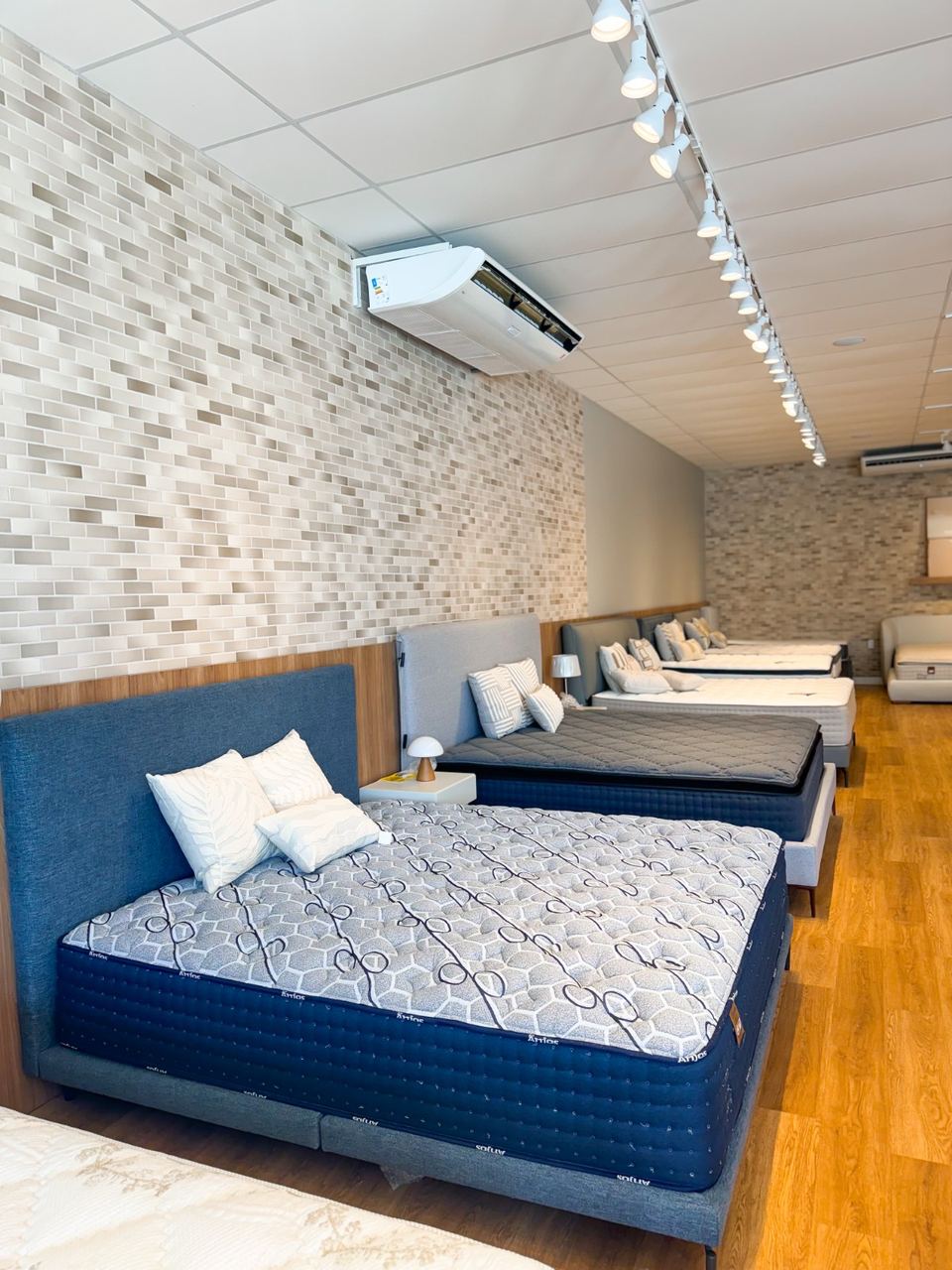 Ambiente de quartos montado na loja Anjos de Balsas